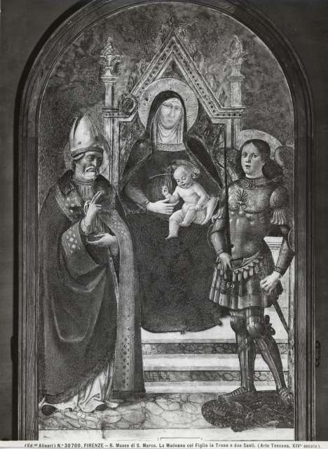 Alinari, Fratelli — Firenze - R. Museo di S. Marco. La Madonna col Figlio in Trono e due Santi. (Arte Toscana, XIV° secolo). — insieme